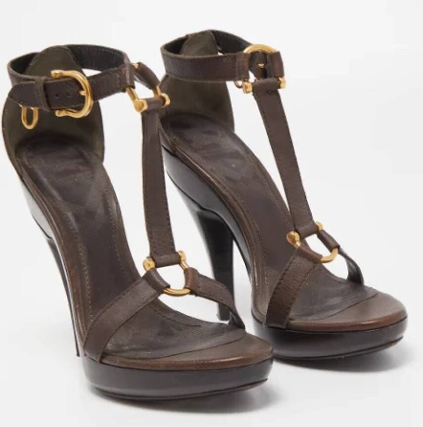 Burberry Vintage Pre-owned Leather sandals Brown Dames