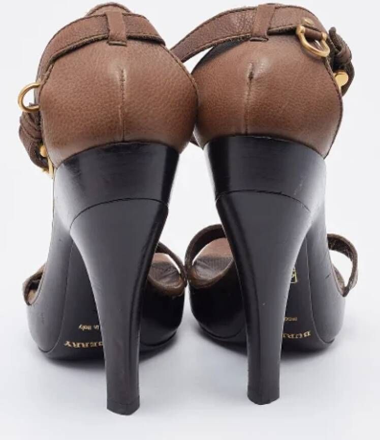 Burberry Vintage Pre-owned Leather sandals Brown Dames