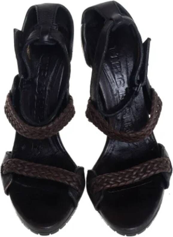 Burberry Vintage Pre-owned Leather sandals Brown Dames