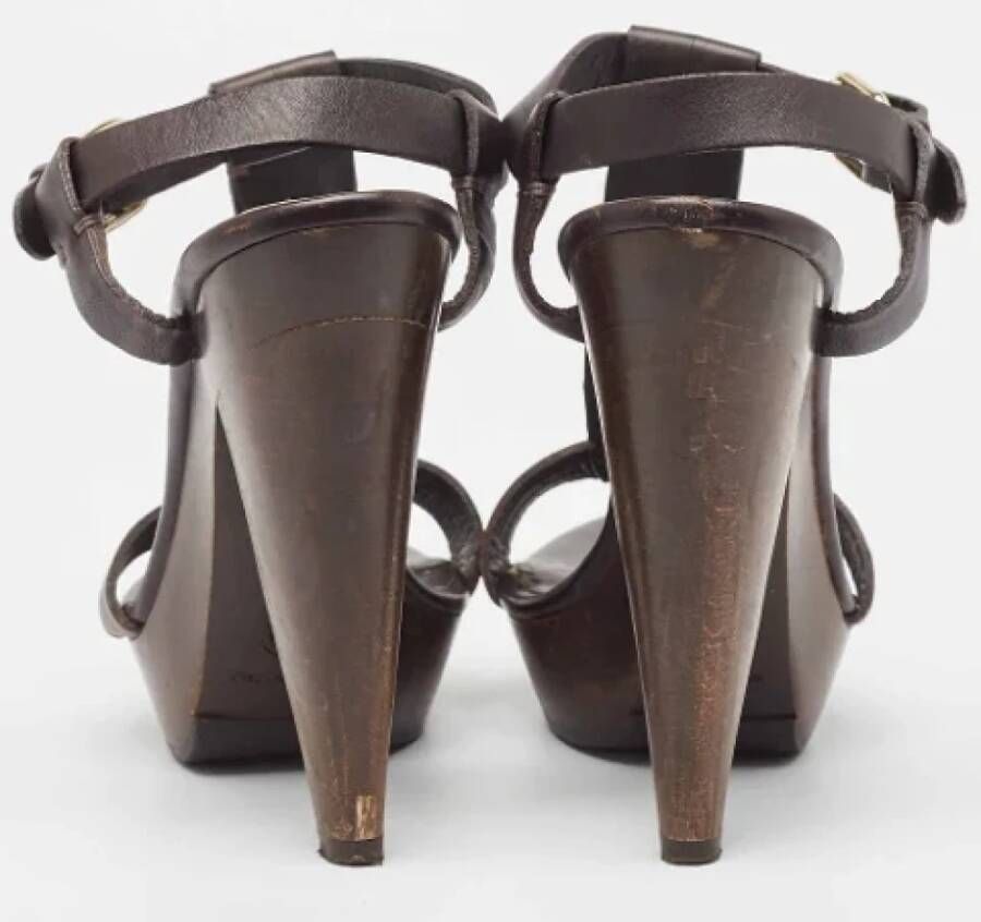 Burberry Vintage Pre-owned Leather sandals Brown Dames