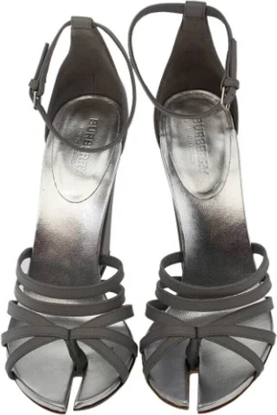 Burberry Vintage Pre-owned Leather sandals Gray Dames
