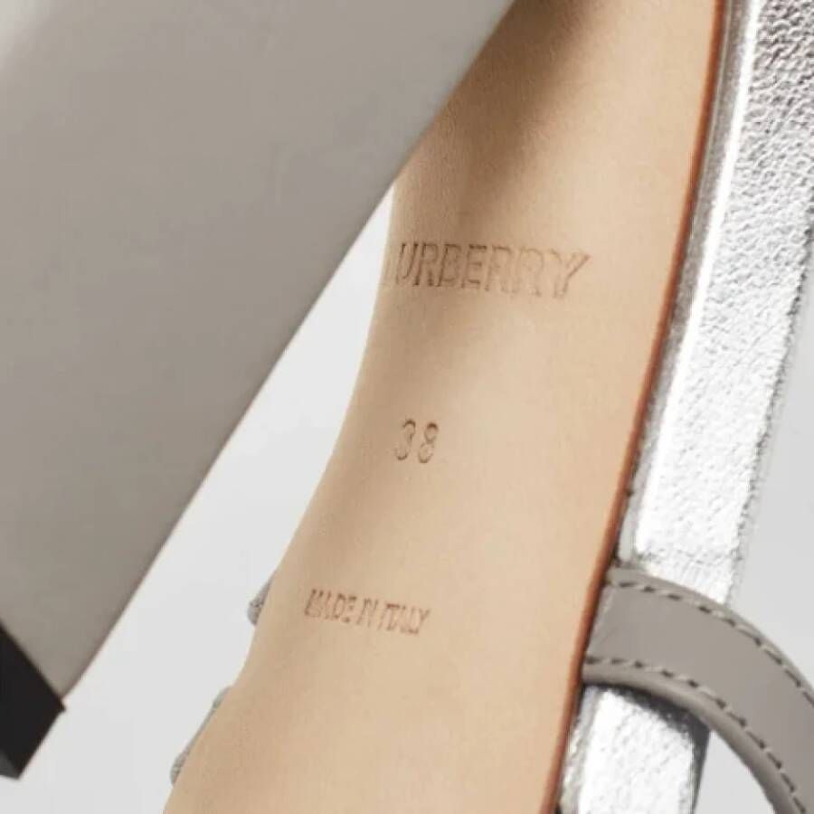 Burberry Vintage Pre-owned Leather sandals Gray Dames