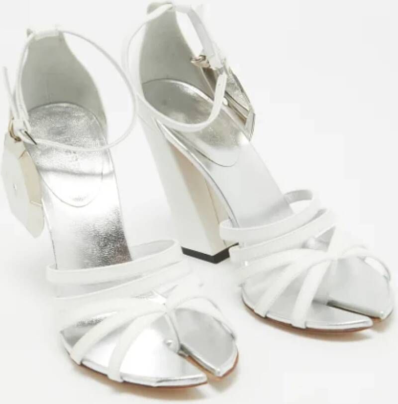 Burberry Vintage Pre-owned Leather sandals White Dames