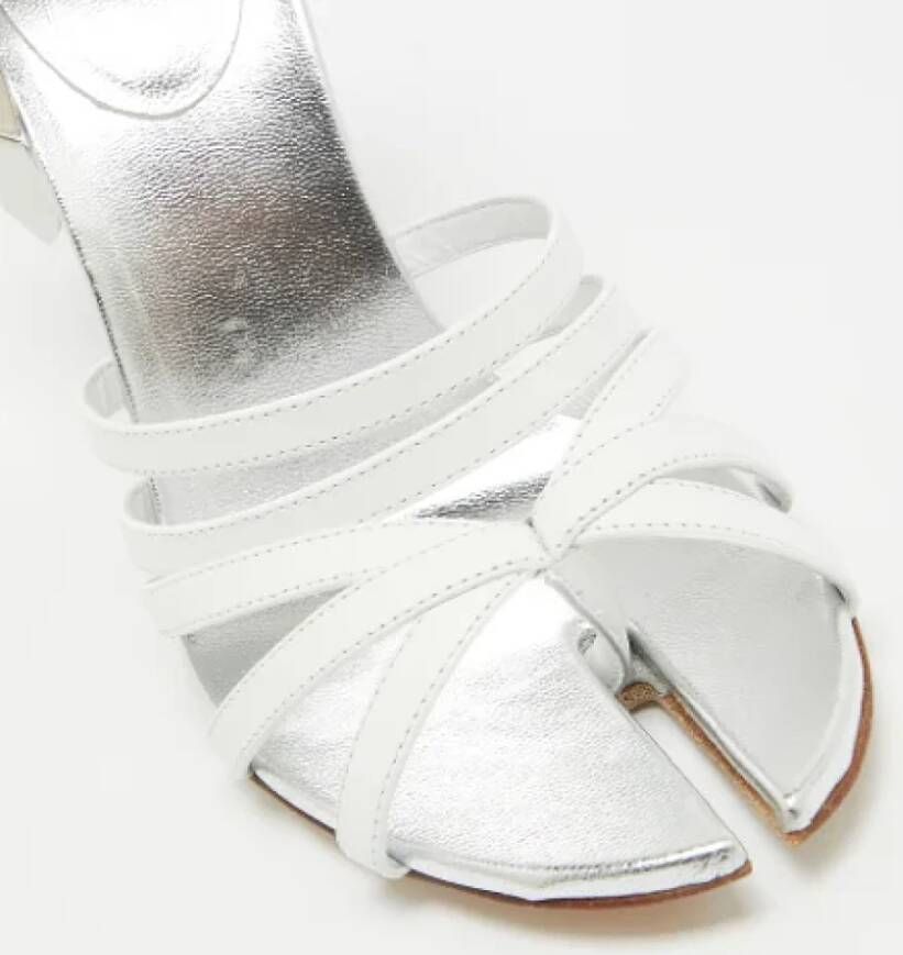 Burberry Vintage Pre-owned Leather sandals White Dames