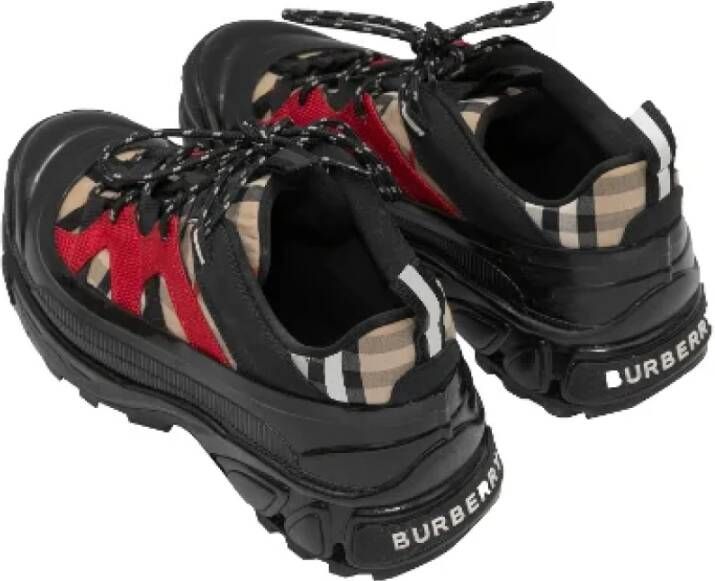 Burberry Vintage Pre-owned Rubber sneakers Black Dames
