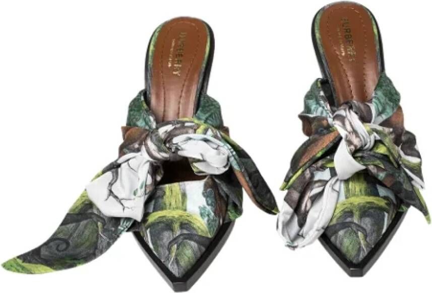 Burberry Vintage Pre-owned Satin sandals Multicolor Dames