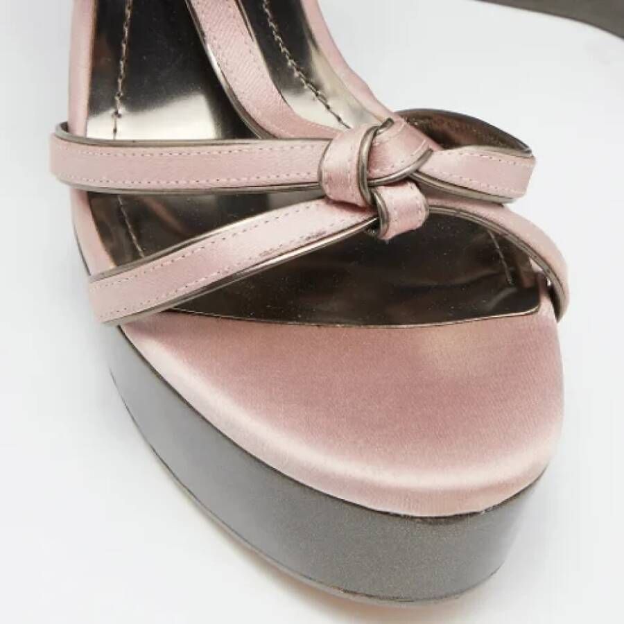 Burberry Vintage Pre-owned Satin sandals Pink Dames
