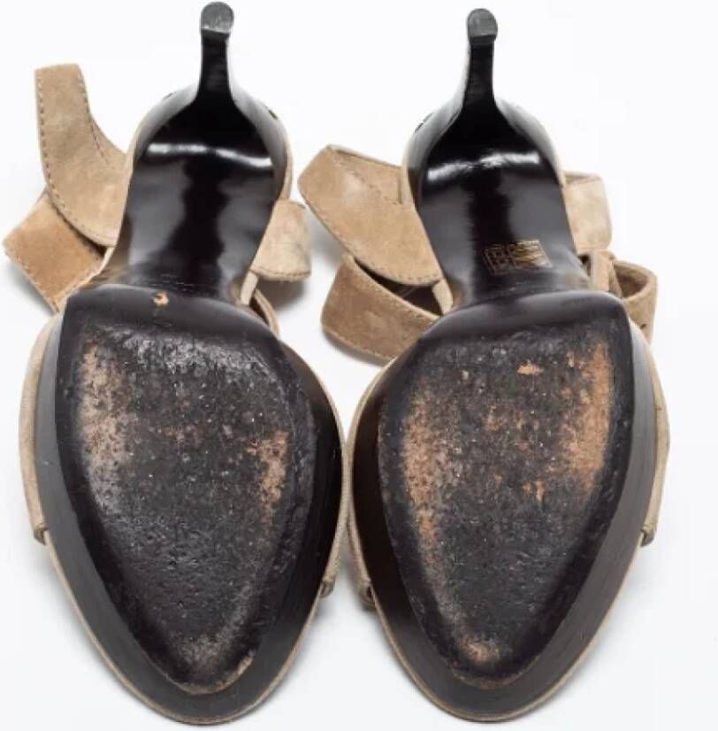 Burberry Vintage Pre-owned Suede sandals Beige Dames