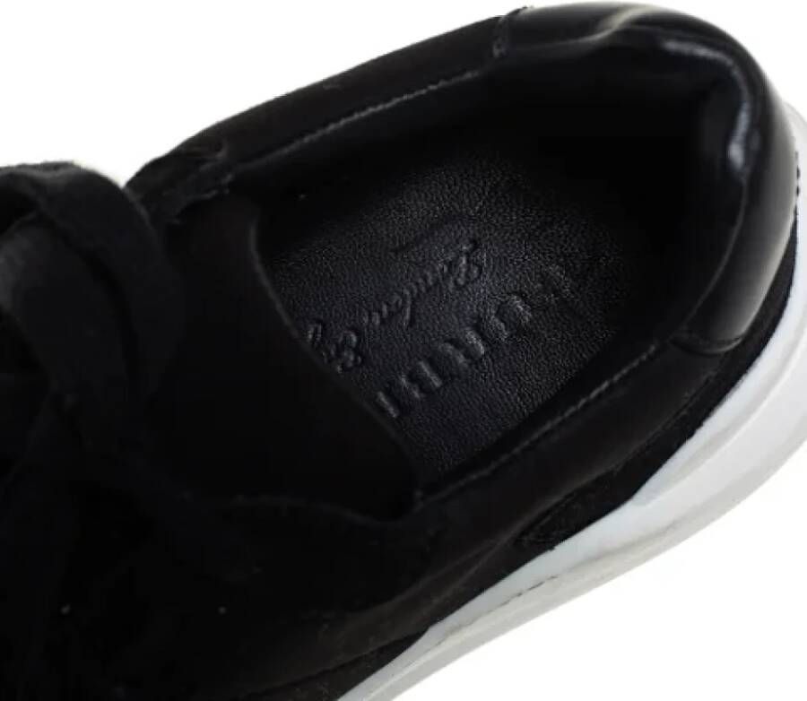 Burberry Vintage Pre-owned Suede sneakers Black Dames