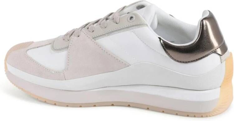 Calvin Klein Witte Leren Sneaker met Gedetailleerd Stiksel