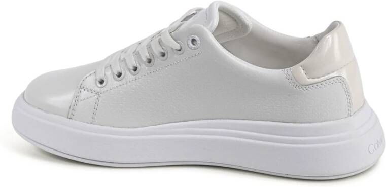 Calvin Klein Witte Leren Sneaker met Strakke Details