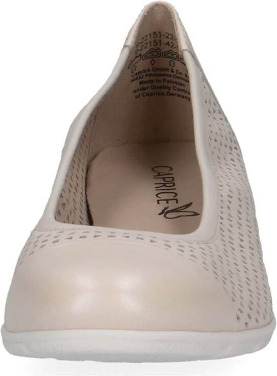 Caprice Beige Gesloten Ballerina's Beige Dames