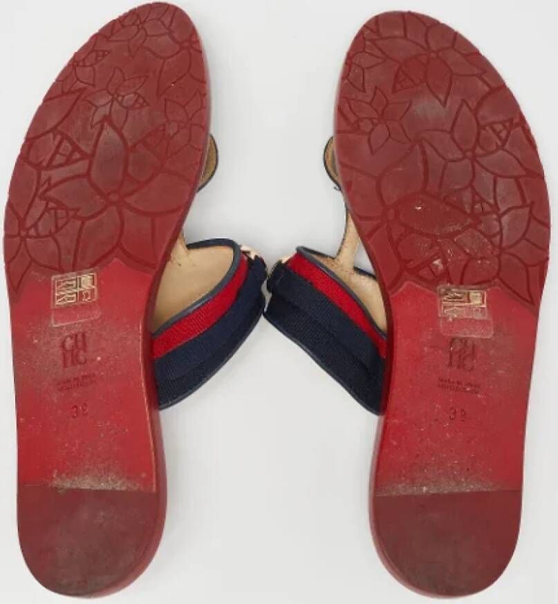 Carolina Herrera Pre-owned Canvas sandals Multicolor Dames