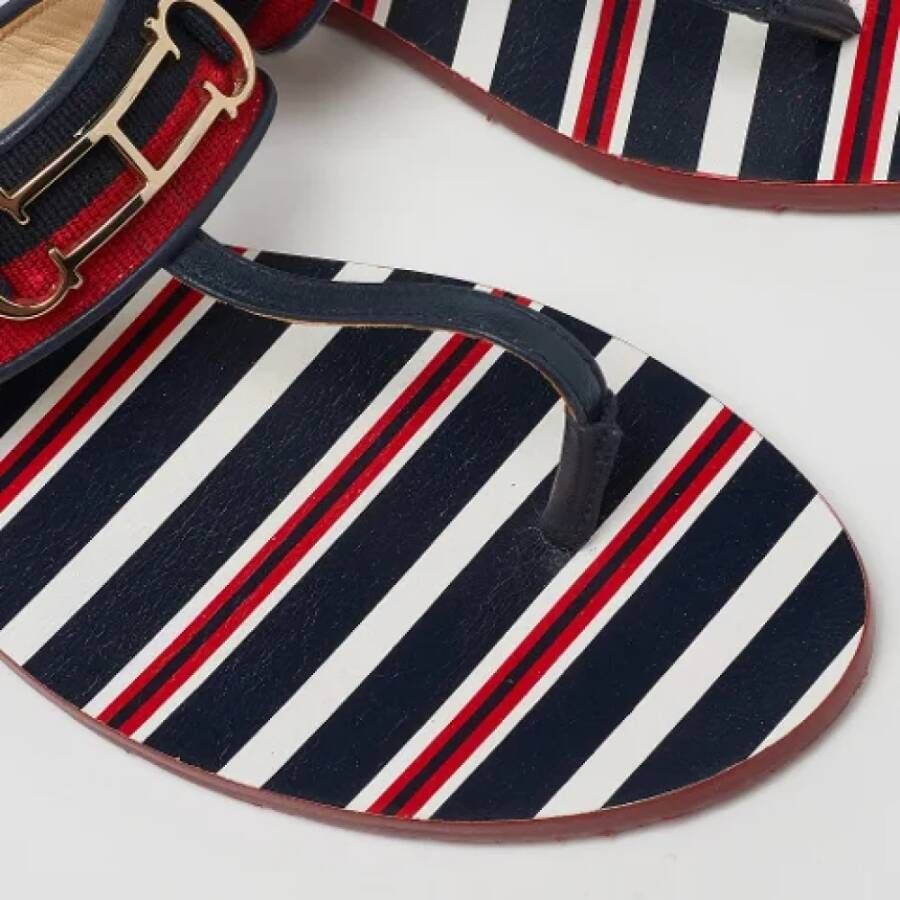 Carolina Herrera Pre-owned Canvas sandals Multicolor Dames