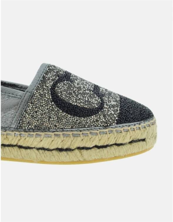 Carolina Herrera Zilveren Espadrilles met kralen en CH initialen
