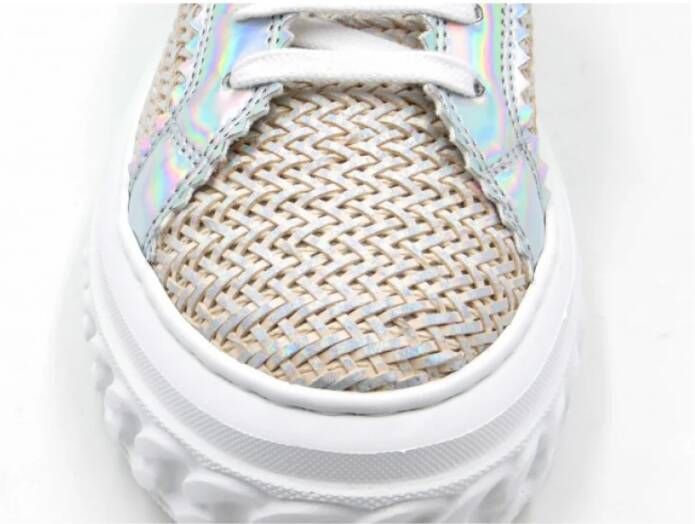 Casadei Zilveren Geweven Ketting Sneakers Beige Dames