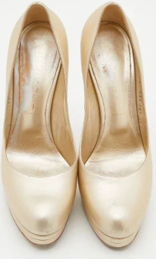 Casadei Pre-owned Leather heels Beige Dames