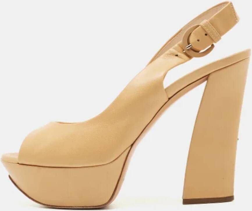 Casadei Pre-owned Leather heels Beige Dames