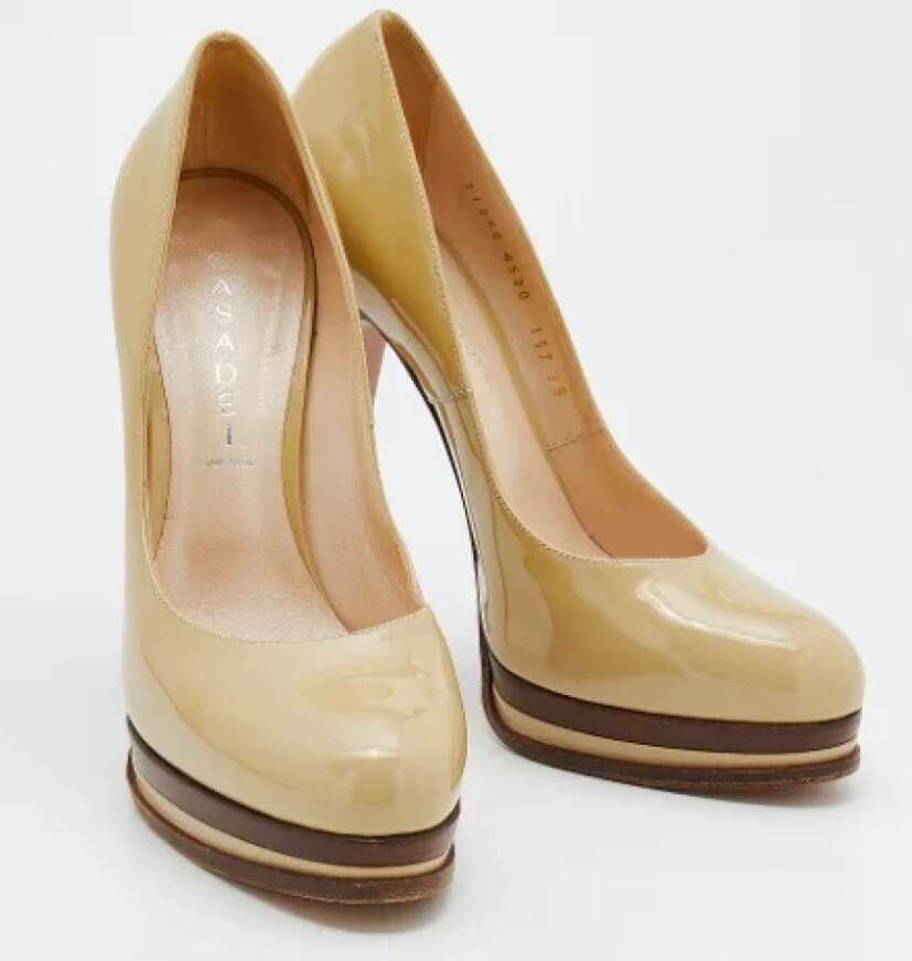 Casadei Pre-owned Leather heels Beige Dames