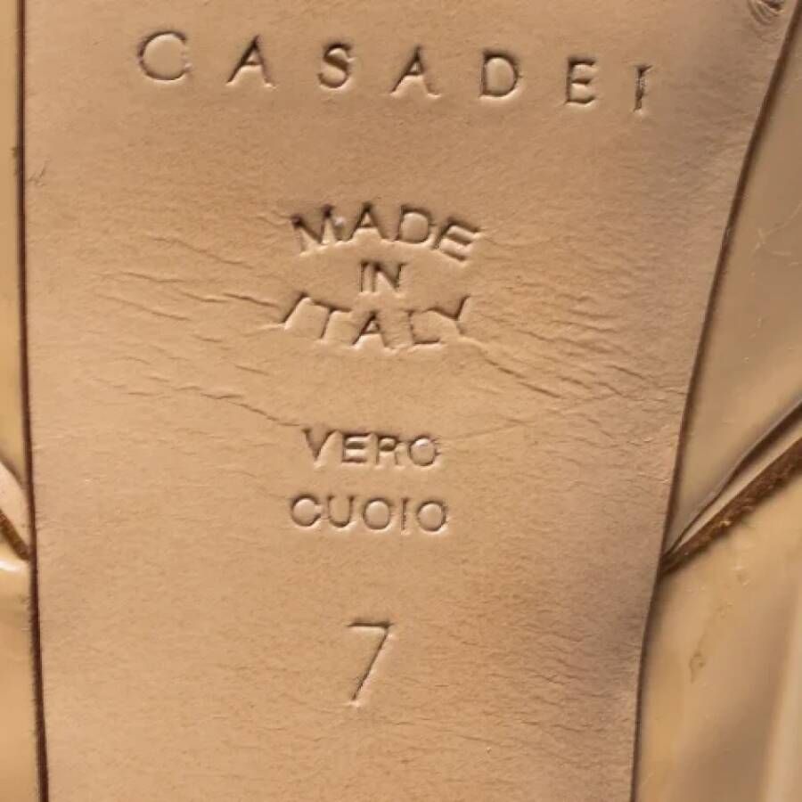 Casadei Pre-owned Leather sandals Beige Dames