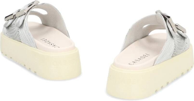 Casadei Sandalen met gespsluiting en chunky zool