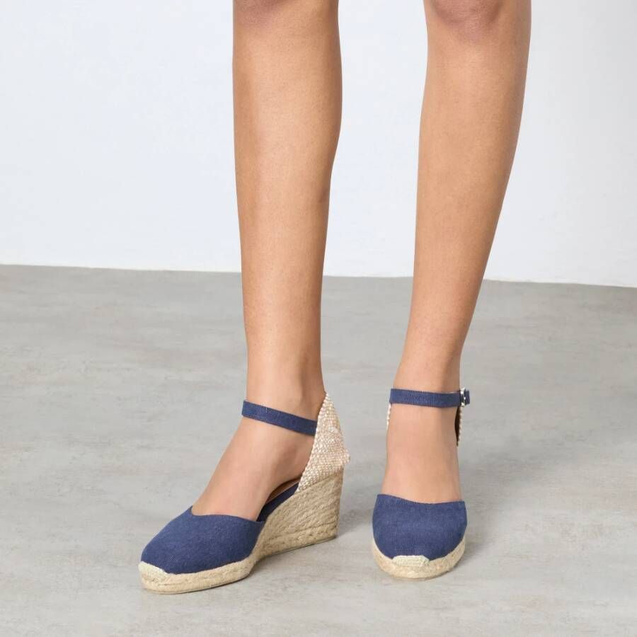 Castañer Carol gewassen katoenen espadrilles met enkelbandje met zijgesp en 7 cm sleehak. Blue Dames