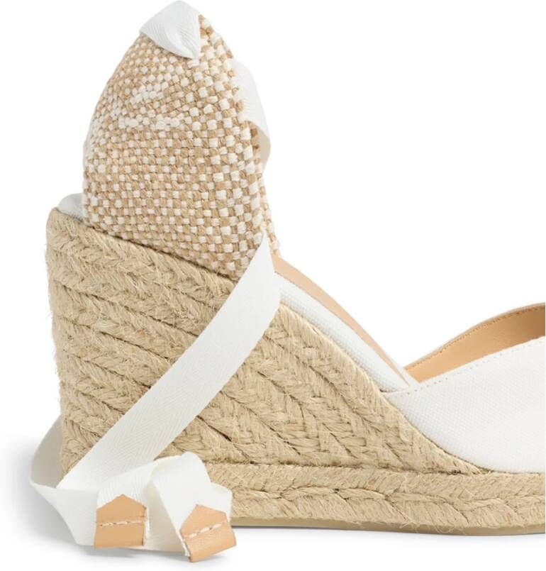 Castañer Chiara biologisch katoenen espadrilles met striksluiting en 9 cm sleehak. White Dames