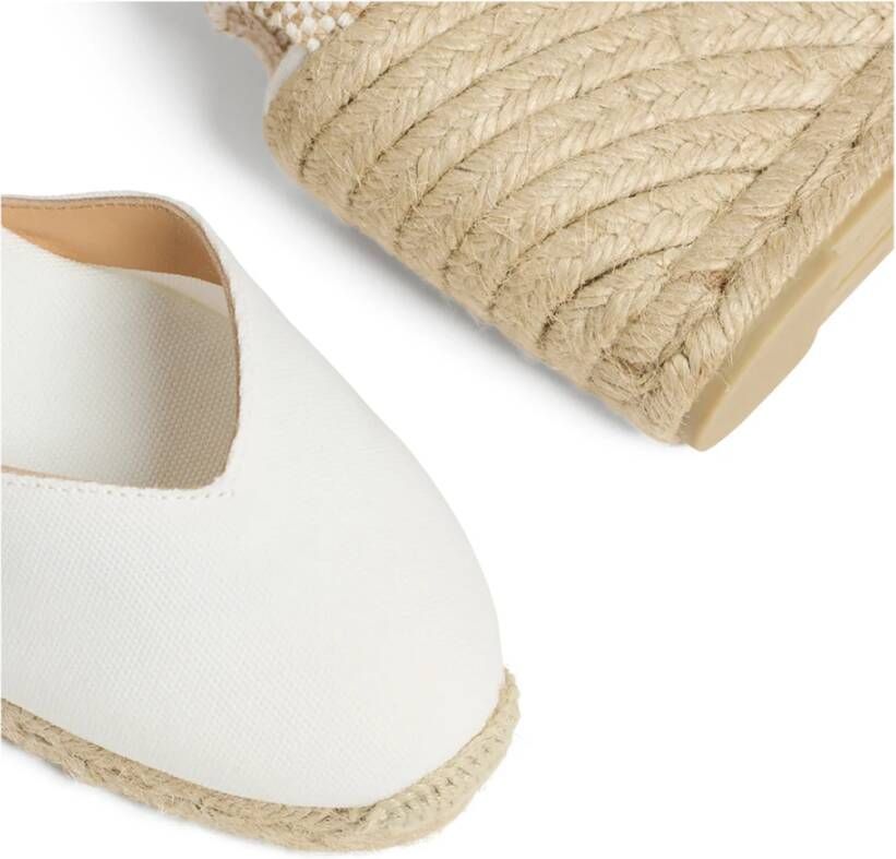 Castañer Chiara biologisch katoenen espadrilles met striksluiting en 9 cm sleehak. White Dames