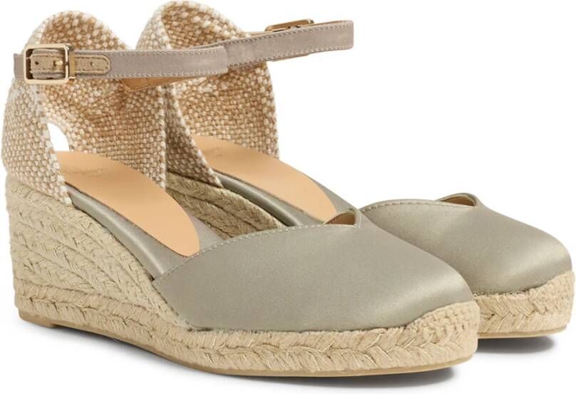 Castañer Chiarita regen espadrilles met enkelbandje met zij metalen gesp en 7 cm sleehak. Beige Dames