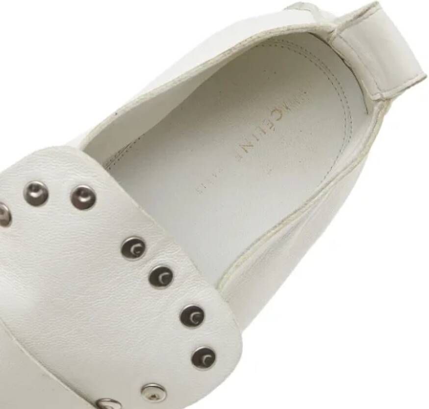 Celine Vintage Pre-owned Leather flats White Dames