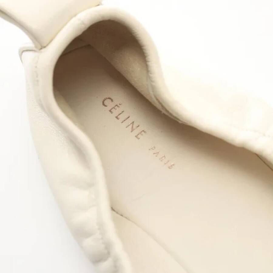 Celine Vintage Pre-owned Leather flats White Dames