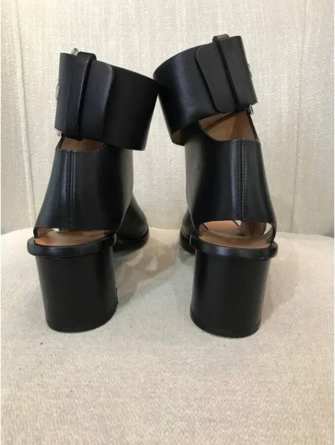 Celine Vintage Pre-owned Leather sandals Black Dames