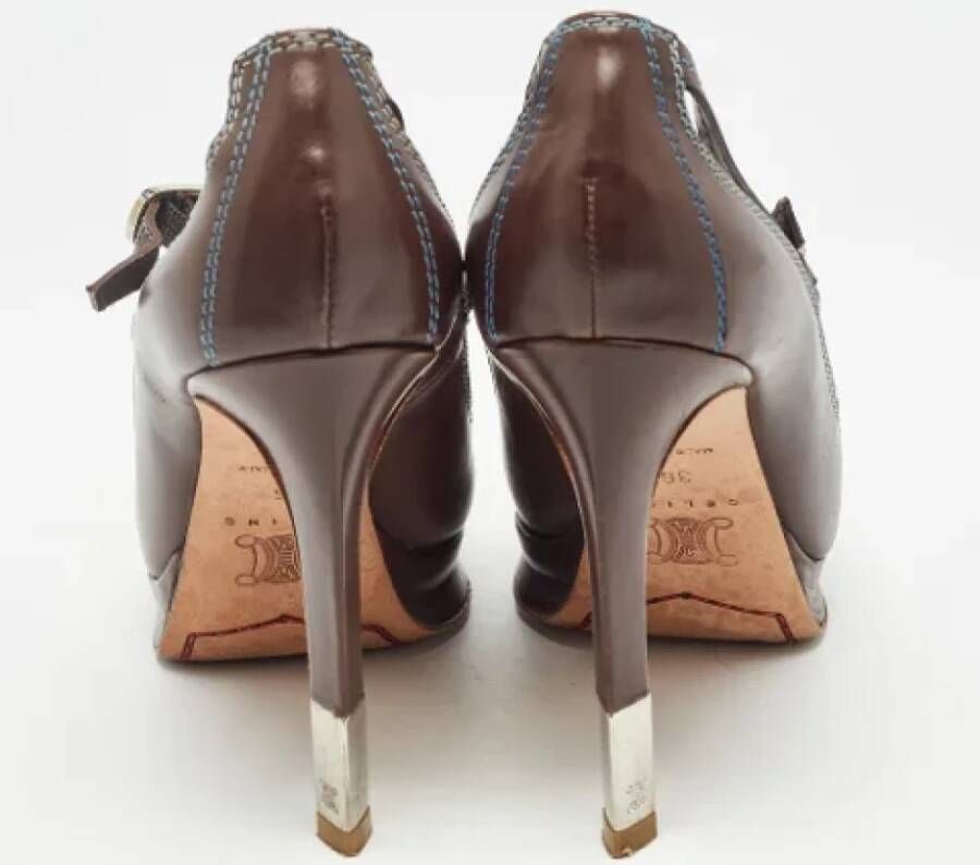 Celine Vintage Pre-owned Leather sandals Brown Dames