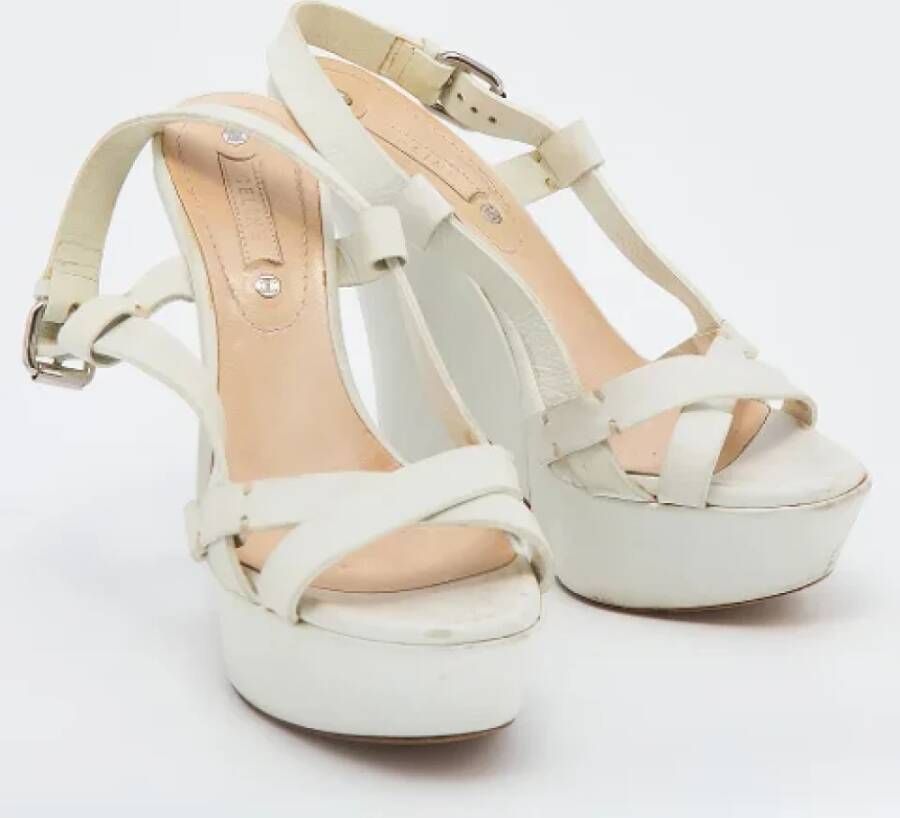 Celine Vintage Pre-owned Leather sandals White Dames