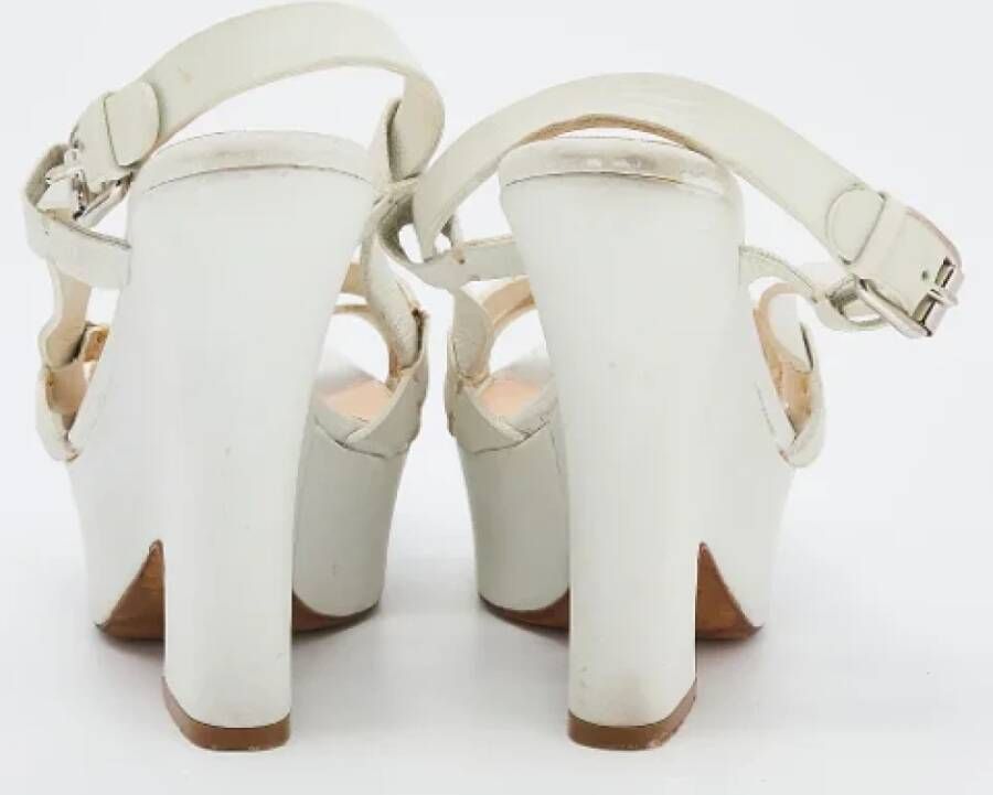 Celine Vintage Pre-owned Leather sandals White Dames