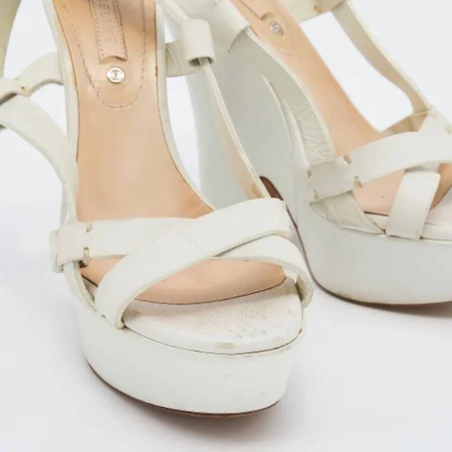 Celine Vintage Pre-owned Leather sandals White Dames