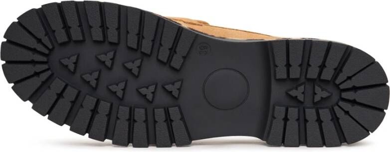 Cesare Gaspari Chique loafers met een chunky zool Lily Bruin