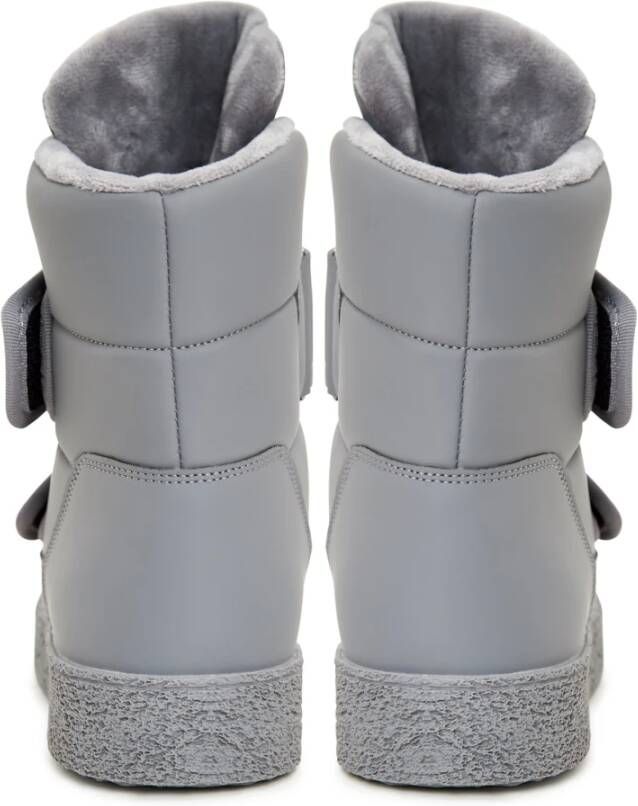Cesare Gaspari Grijze High-Top Winterlaarzen met Velcro Gray Dames