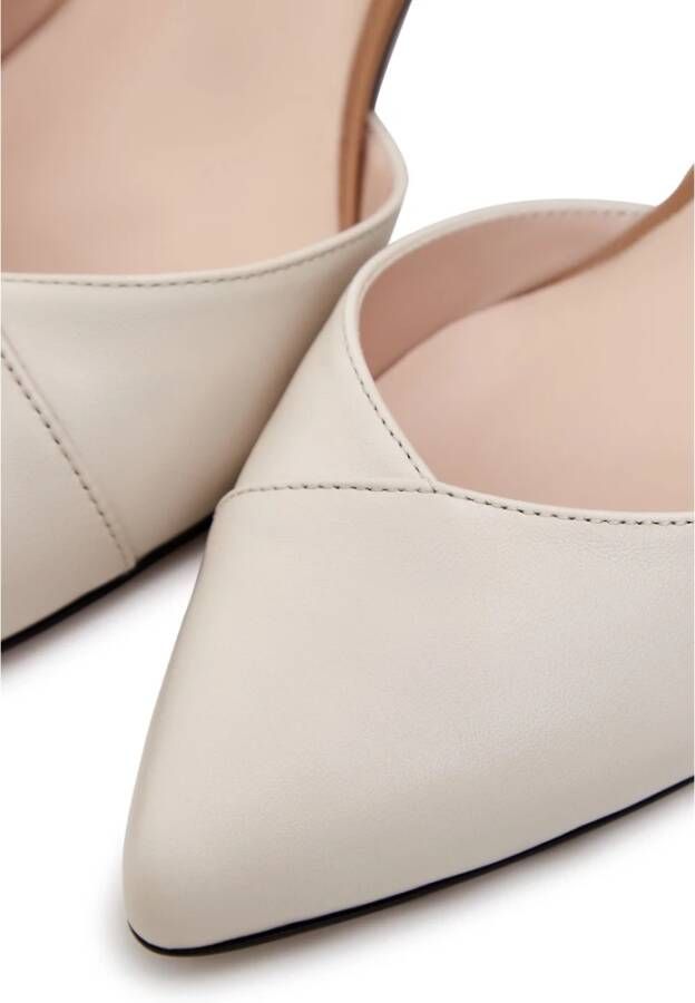 Cesare Gaspari Klassieke Blokhak Leren Pump Beige Dames