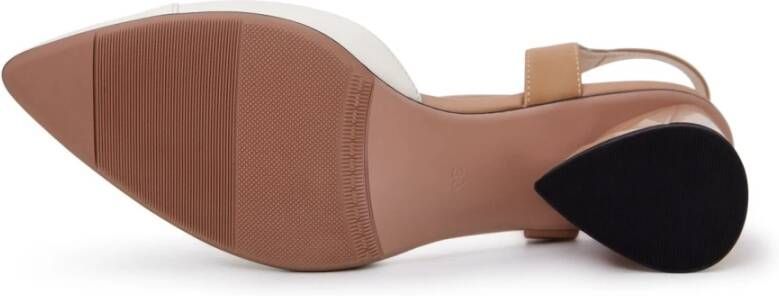 Cesare Gaspari Klassieke Blokhak Leren Pump Beige Dames