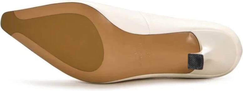 Cesare Gaspari Klassieke leren pumps Wit