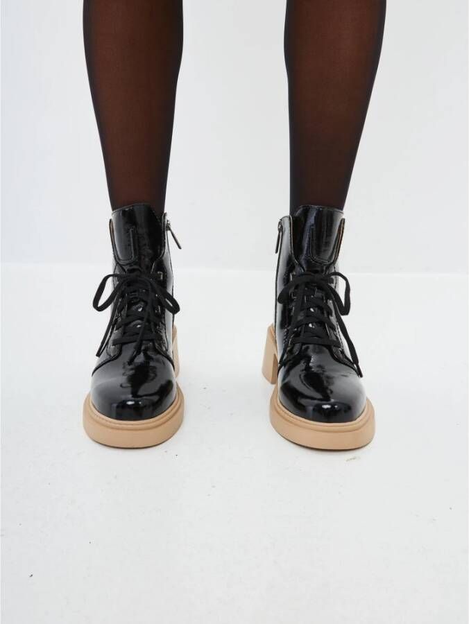Cesare Gaspari Klassieke Veterschoenen Black Dames
