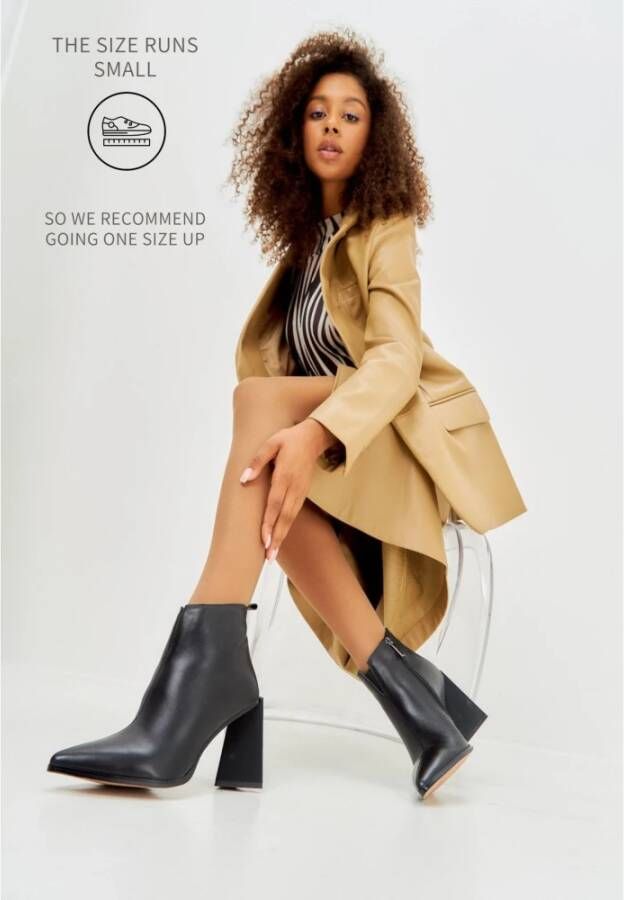 Cesare Gaspari Leren Stiletto Enkellaarzen Black Dames