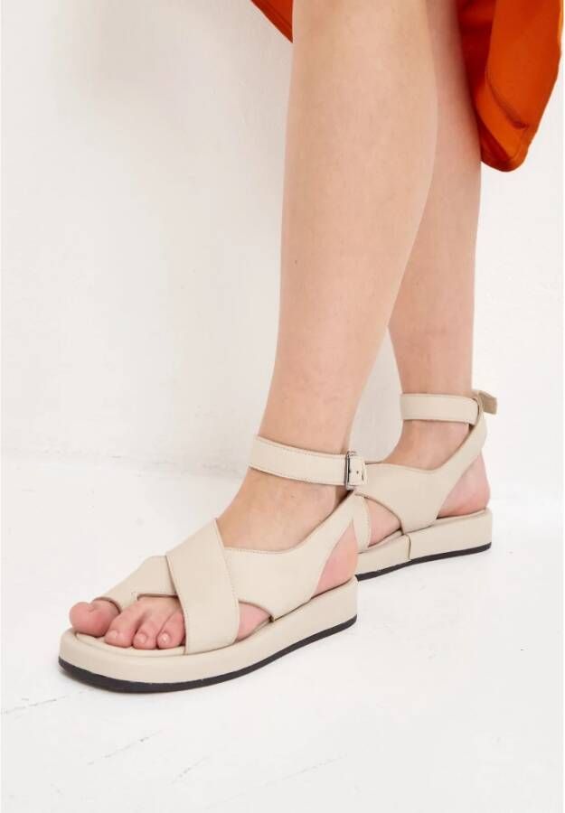 Cesare Gaspari Luxe Leren Plateau Sandalen Beige Dames