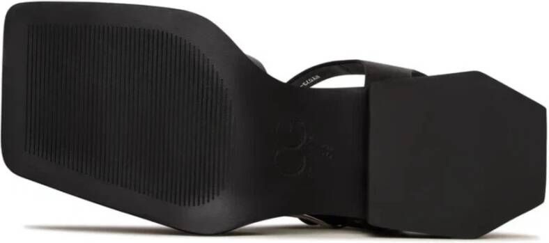 Cesare Gaspari Platte sandalen met geweven bandje