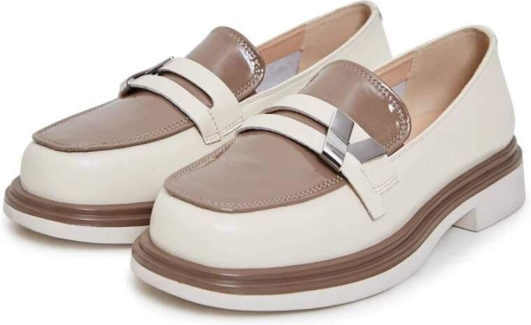 Cesare Gaspari Ronde punt blokhak loafers Beige Dames