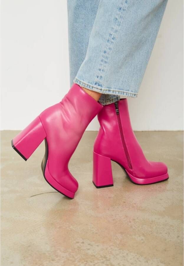Cesare Gaspari Roze Leren Blokhak Enkellaarzen Pink Dames