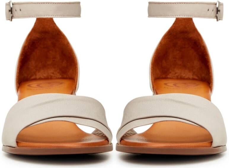 Cesare Gaspari Sandalen met blokhak Beige Dames