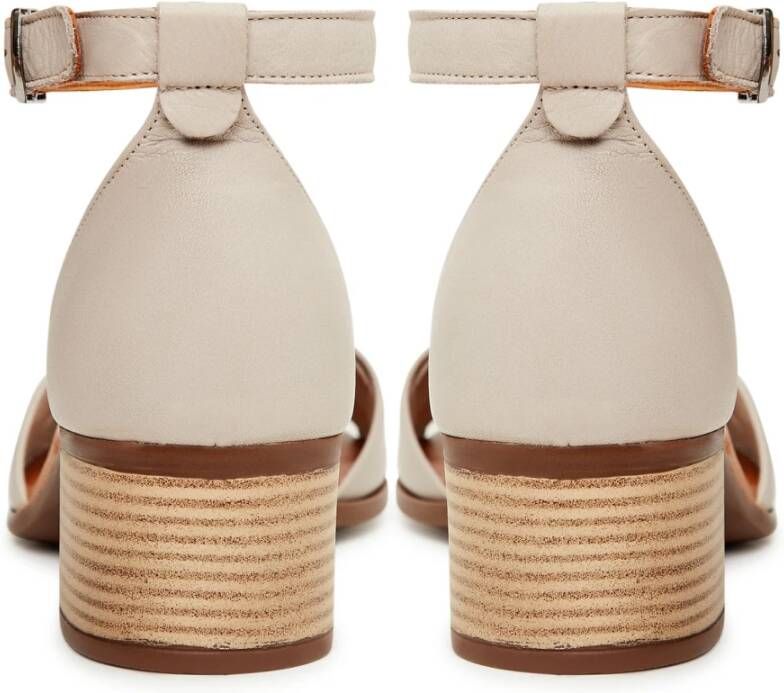 Cesare Gaspari Sandalen met blokhak Beige Dames