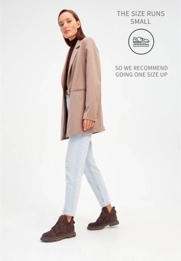 Cesare Gaspari Ankle Boots van Suède met Platte Zool Brown Dames